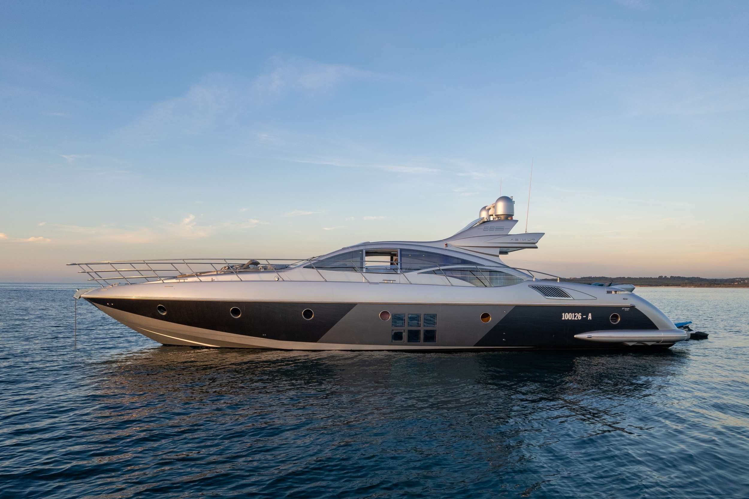 yacht-151055