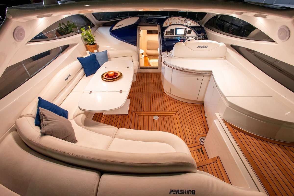 yacht-206711