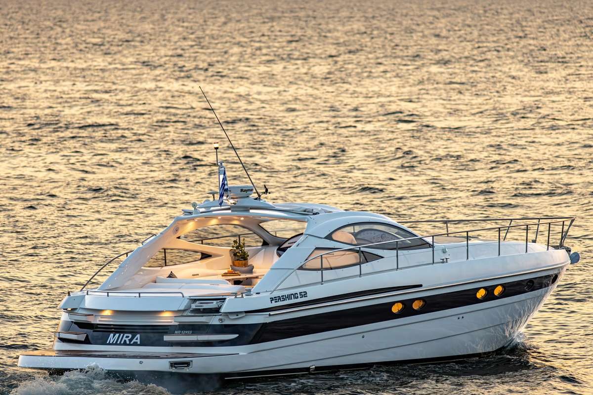 yacht-206713